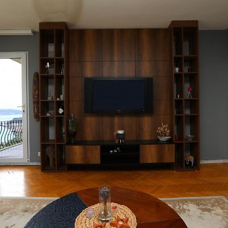 Exclusive Flat With Bosphorus View In Besiktas Apartment Истанбул Екстериор снимка